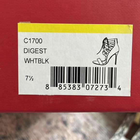 Charles Jourdan Snakeskin Heels - Picture 7 of 7